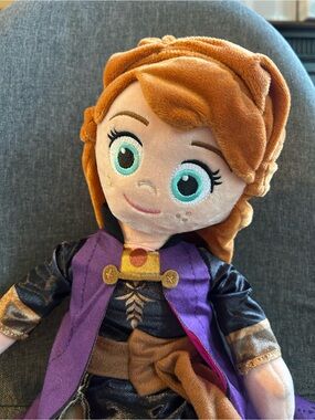 Disney Anna Scentsy Buddy with scent pouch
